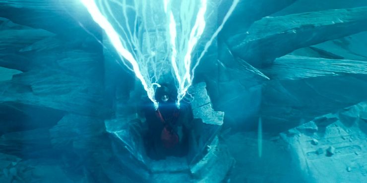 Палпатін використовує Силову блискавку у фільмі "Зоряні війни: Повстання Скайуокера"