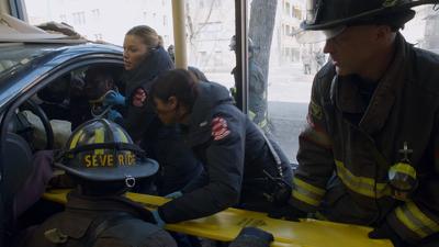 21 серія 1 сезону "Пожежники Чикаго"