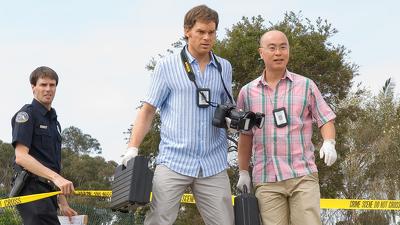 "Dexter" 2 season 1-th episode