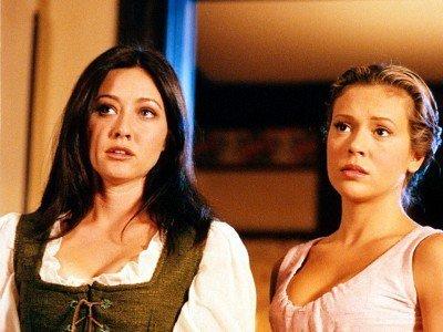 Серія 4, Усі жінки - відьми / Charmed (1998)