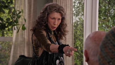 "Grace and Frankie" 5 season 9-th episode