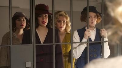 Episode 4, Cable Girls (2017)