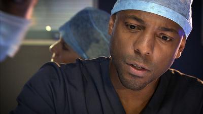 Holby City (1999), Episode 33