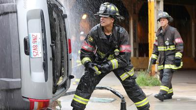 Пожежники Чикаго / Chicago Fire (2012), Серія 1