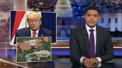 "The Daily Show" 25 season 12-th episode