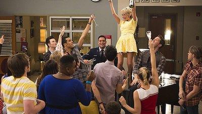 Серия 12, Лузеры / Glee (2009)