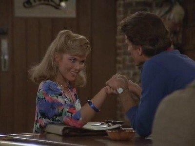 Episode 23, Cheers (1982)