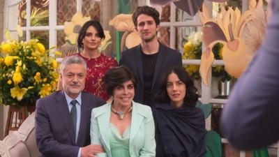 The House of Flowers (2018), Episode 13