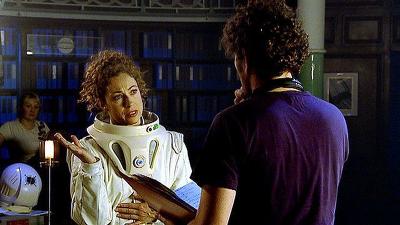 "Doctor Who Confidential" 4 season 9-th episode