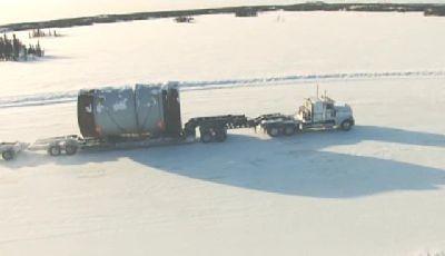 Ледовый путь дальнобойщиков / Ice Road Truckers (2007), Серия 6