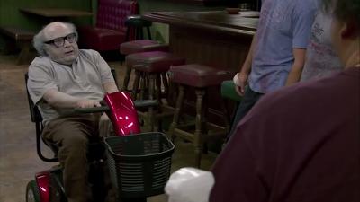 "Its Always Sunny in Philadelphia" 10 season 9-th episode