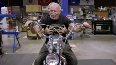 3 серия 8 сезона "Американский мотоцикл"