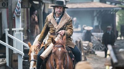 Hell on Wheels (2011), Episode 1