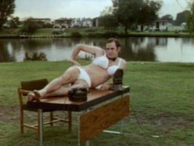 Monty Pythons Flying Circus (1970), Episode 9