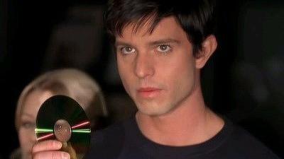 "Roswell" 2 season 20-th episode