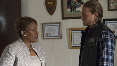"Sons of Anarchy" 6 season 9-th episode