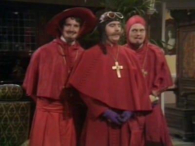 Monty Pythons Flying Circus (1970), Episode 2