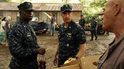 Отчаянные меры / Last Resort (2012), Серия 6