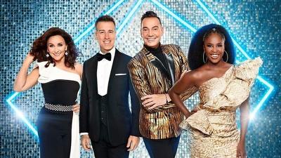 "Strictly Come Dancing" 19 season 1-th episode