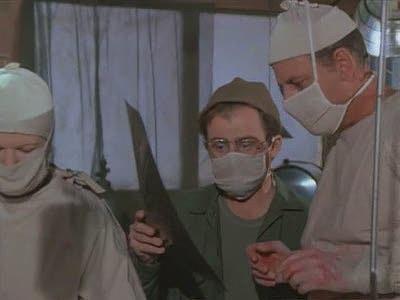 Мобільний армійський хірургічний шпиталь / MASH (1972), Серія 9