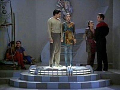 Зоряний шлях: Вояджер / Star Trek: Voyager (1995), Серія 10