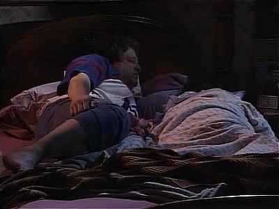 Episode 11, Roseanne (1988)