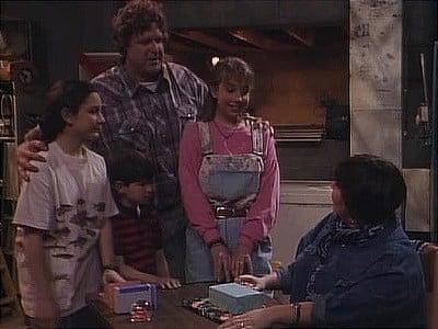 "Roseanne" 2 season 24-th episode