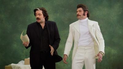 Серия 4, тост за Лондон / Toast of London (2013)