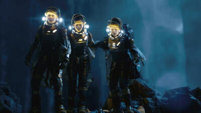 "Lost in Space" 3 season 1-th episode