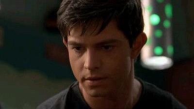 "Roswell" 2 season 7-th episode