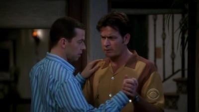 "Two and a Half Men" 7 season 10-th episode