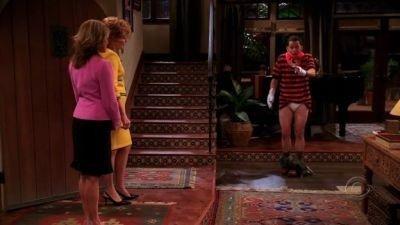 "Two and a Half Men" 3 season 1-th episode