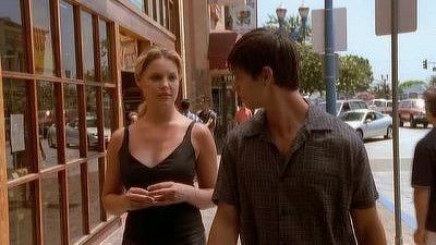 "Roswell" 2 season 1-th episode