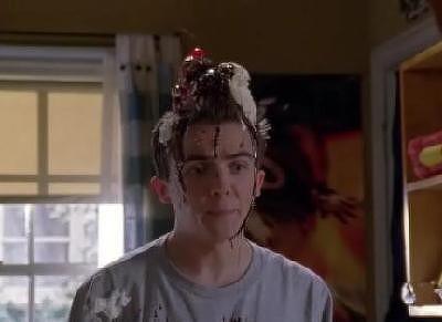 Malcolm in the Middle (2000), Episode 8