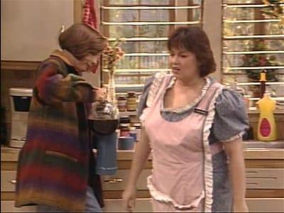 Roseanne (1988), Episode 7