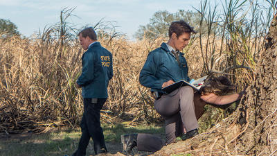 "True Detective" 1 season 1-th episode