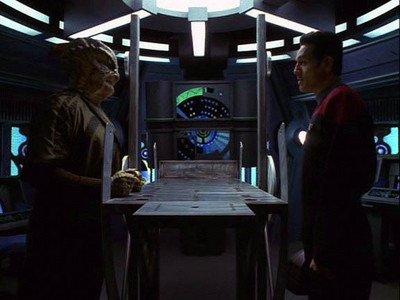 "Star Trek: Voyager" 3 season 23-th episode