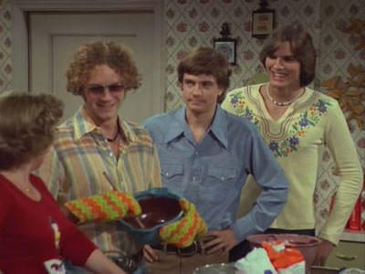 "That 70s Show" 2 season 1-th episode