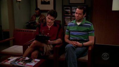 "Two and a Half Men" 3 season 23-th episode