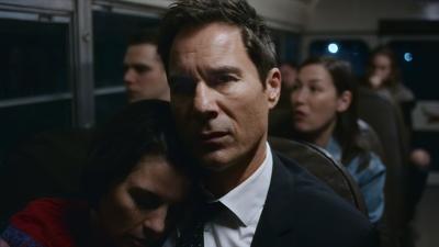 Travelers (2016), Episode 1