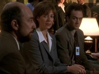 "The West Wing" 1 season 1-th episode