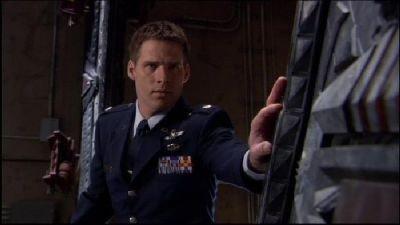 1 серія 9 сезону "Зоряна брама: SG-1"