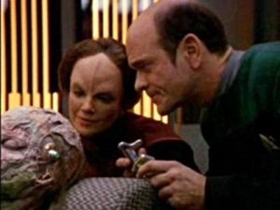 "Star Trek: Voyager" 2 season 19-th episode