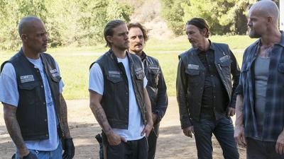 Sons of Anarchy (2008), Episode 10
