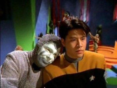 "Star Trek: Voyager" 2 season 23-th episode