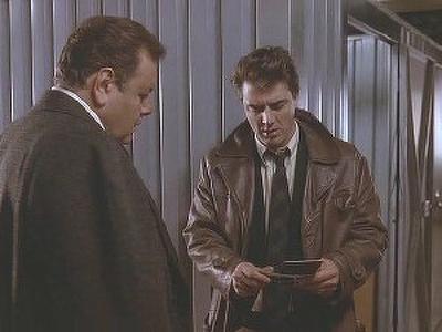 Law & Order (1990), Episode 16