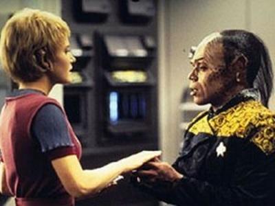 "Star Trek: Voyager" 2 season 24-th episode