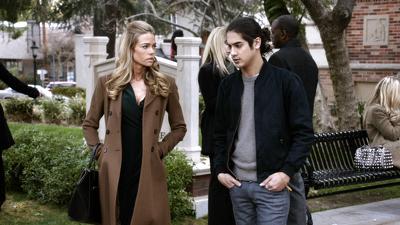 "Twisted" 1 season 19-th episode