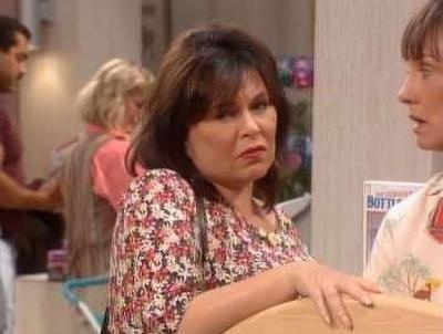 "Roseanne" 8 season 1-th episode
