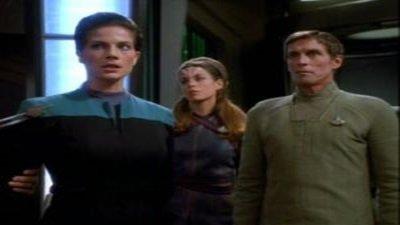 "Star Trek: Deep Space Nine" 2 season 4-th episode